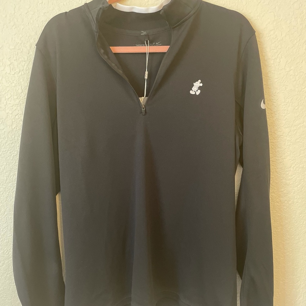 NWT Nike+Disney Golf Women’s 1/4 Zip Sweatshirt